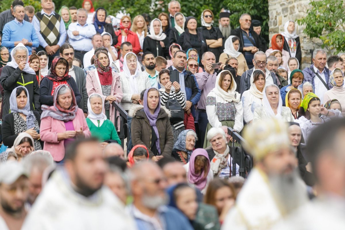 Sobor de ierarhi la hramul Mănăstirii Sihăstria 305290