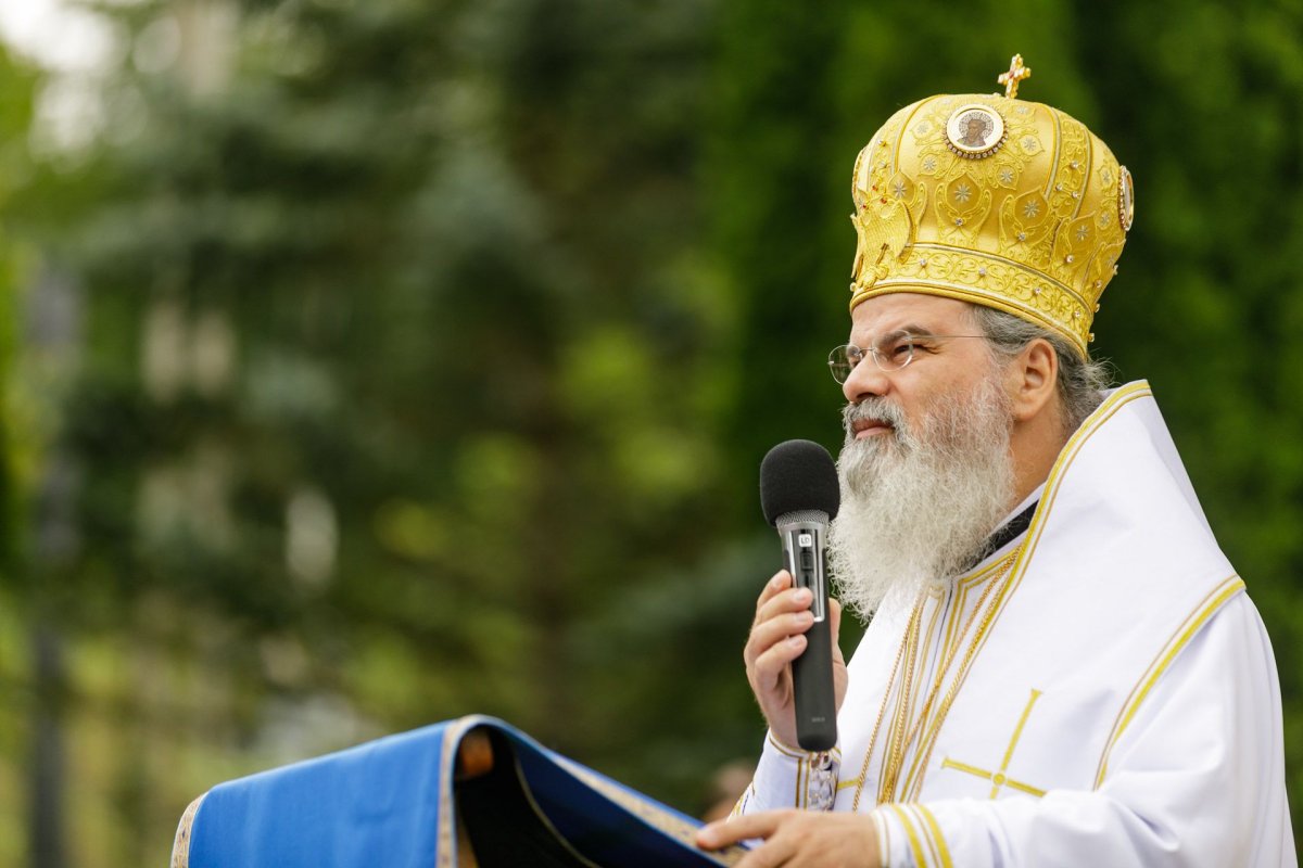 Sobor de ierarhi la hramul Mănăstirii Sihăstria 305314