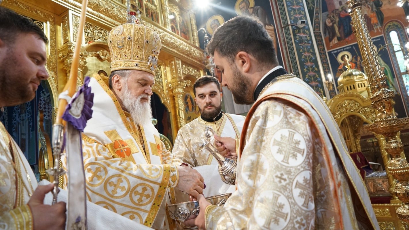 Praznicul luminii la Catedrala Episcopală din Slobozia 305361