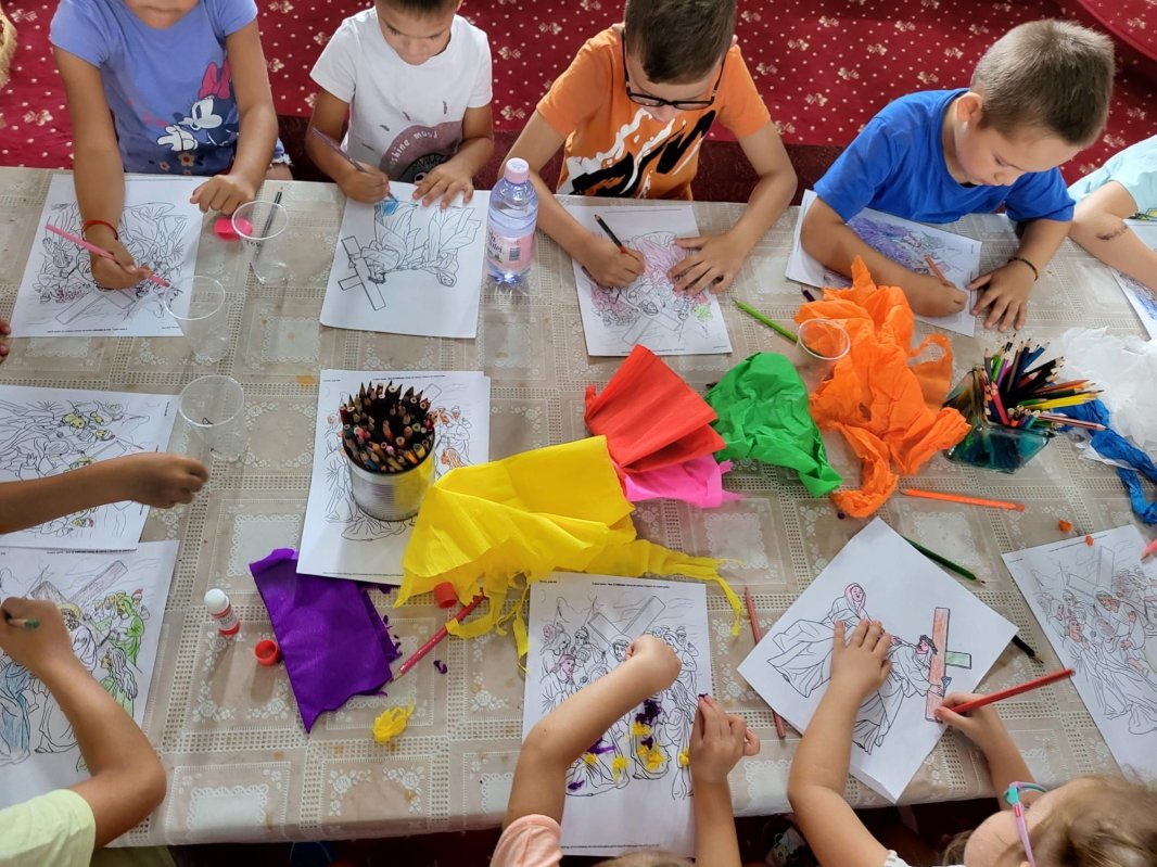 Tabere pentru copii şi cateheze în parohiile bihorene Boianu Mare şi Tilecuş 305450