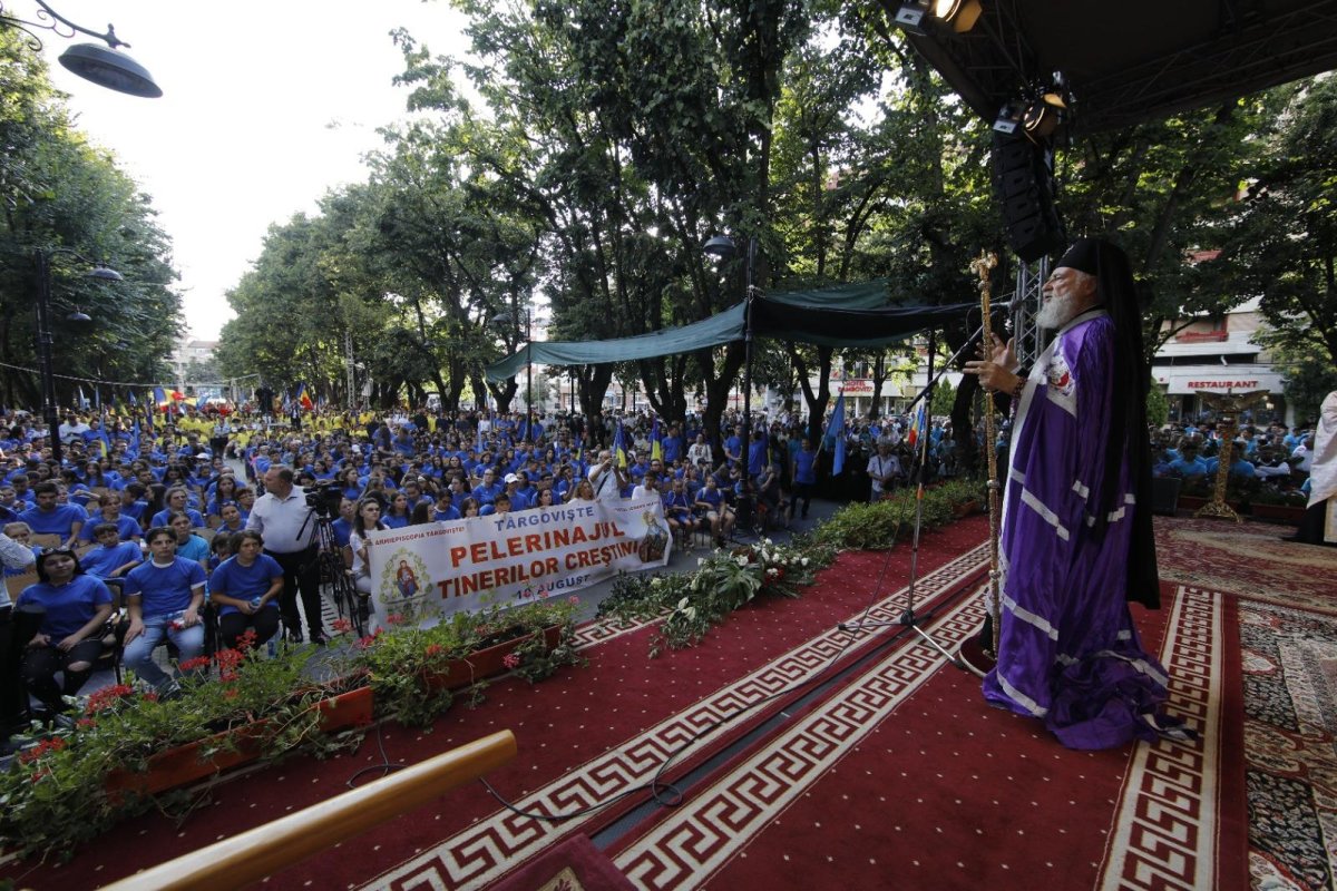 Arhiepiscopia Târgoviștei și-a cinstit ocrotitorul spiritual 305511