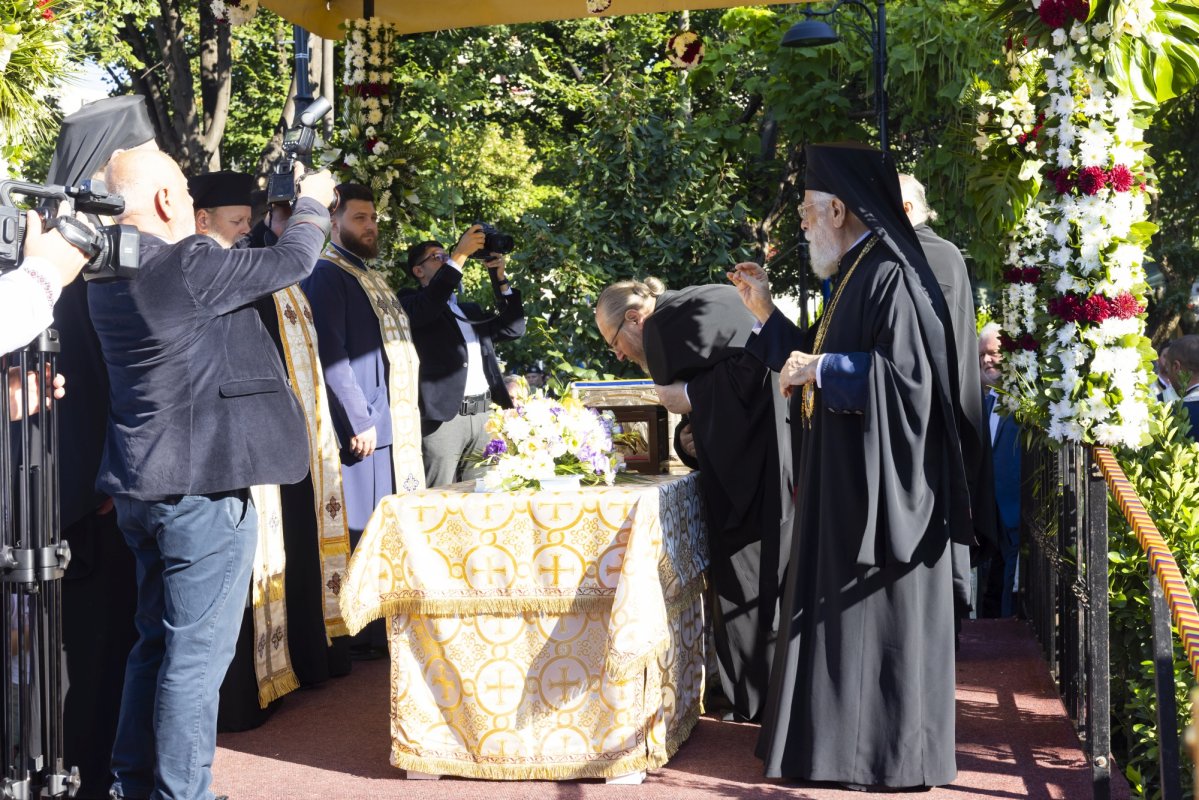 Arhiepiscopia Târgoviștei și-a cinstit ocrotitorul spiritual 305571