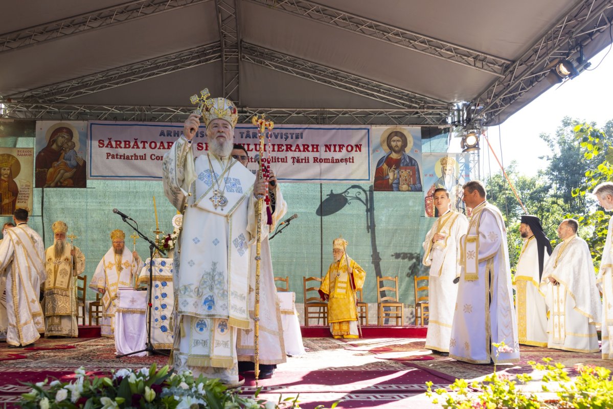 Arhiepiscopia Târgoviștei și-a cinstit ocrotitorul spiritual 305578