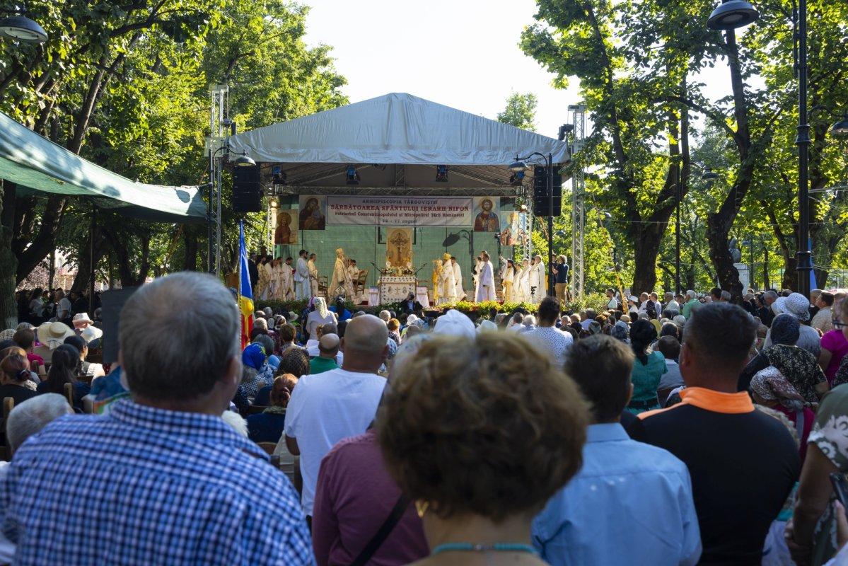 Arhiepiscopia Târgoviștei și-a cinstit ocrotitorul spiritual 305583