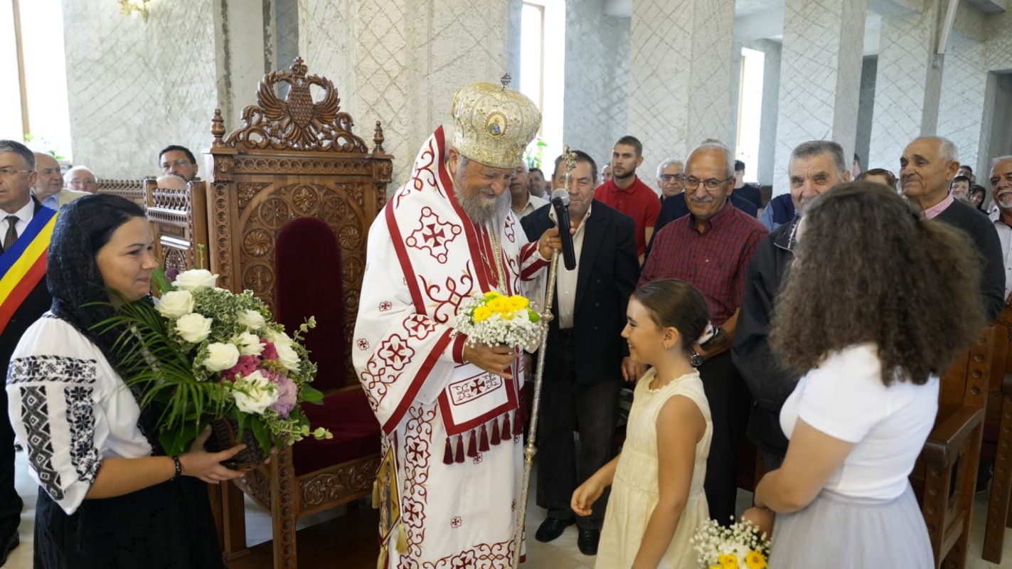 Mitropolitul Ardealului și-a sărbătorit ocrotitorul 305544