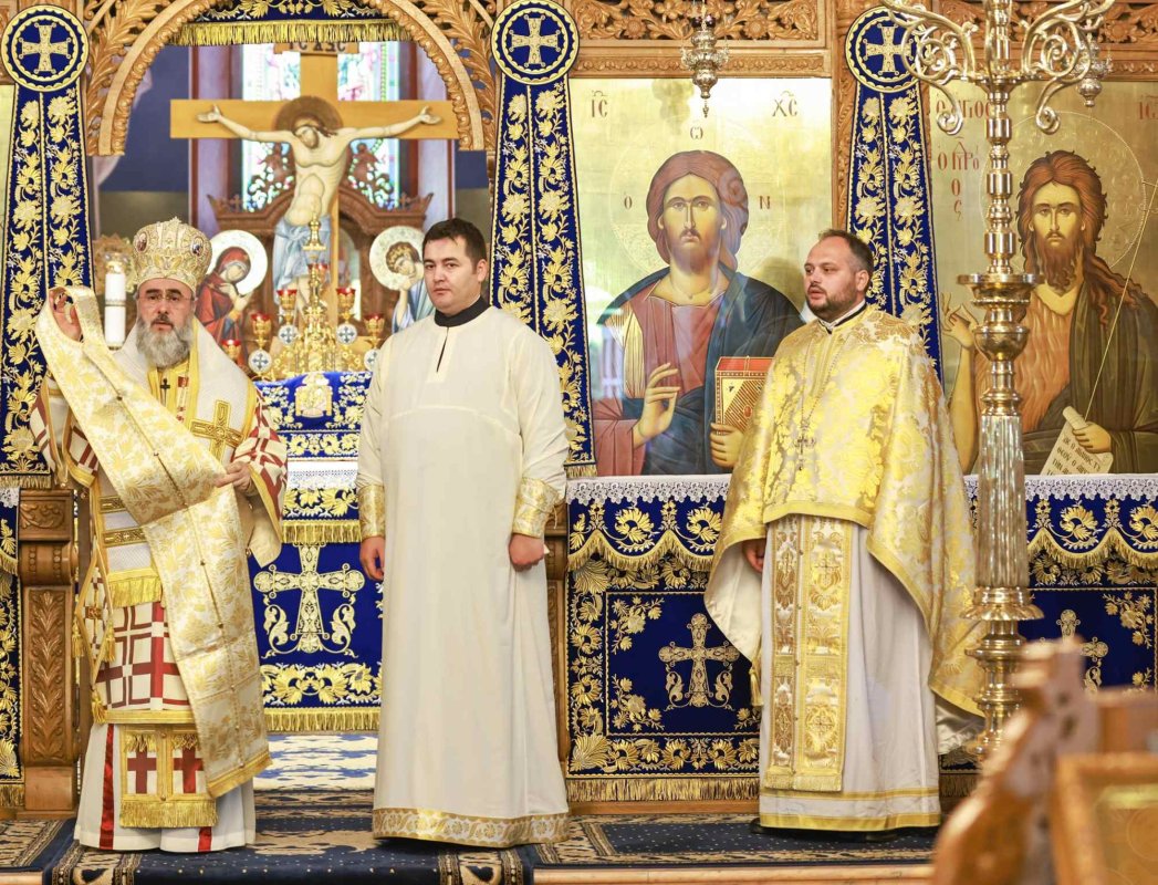 Sfântul Ierarh Nifon, sărbătorit la Catedrala Arhiepiscopală din Buzău 305622