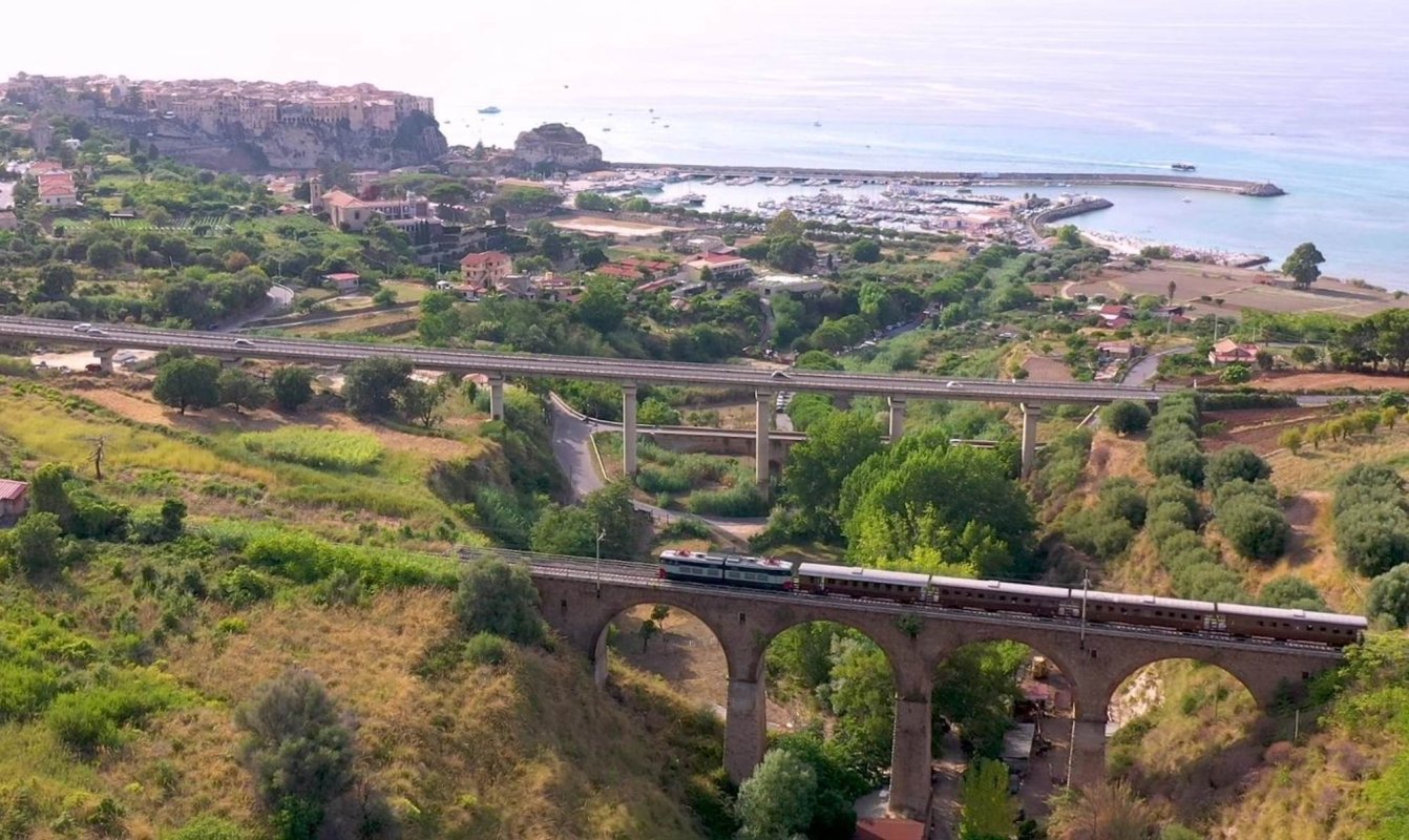 Traseele atemporale ale Italiei 305549