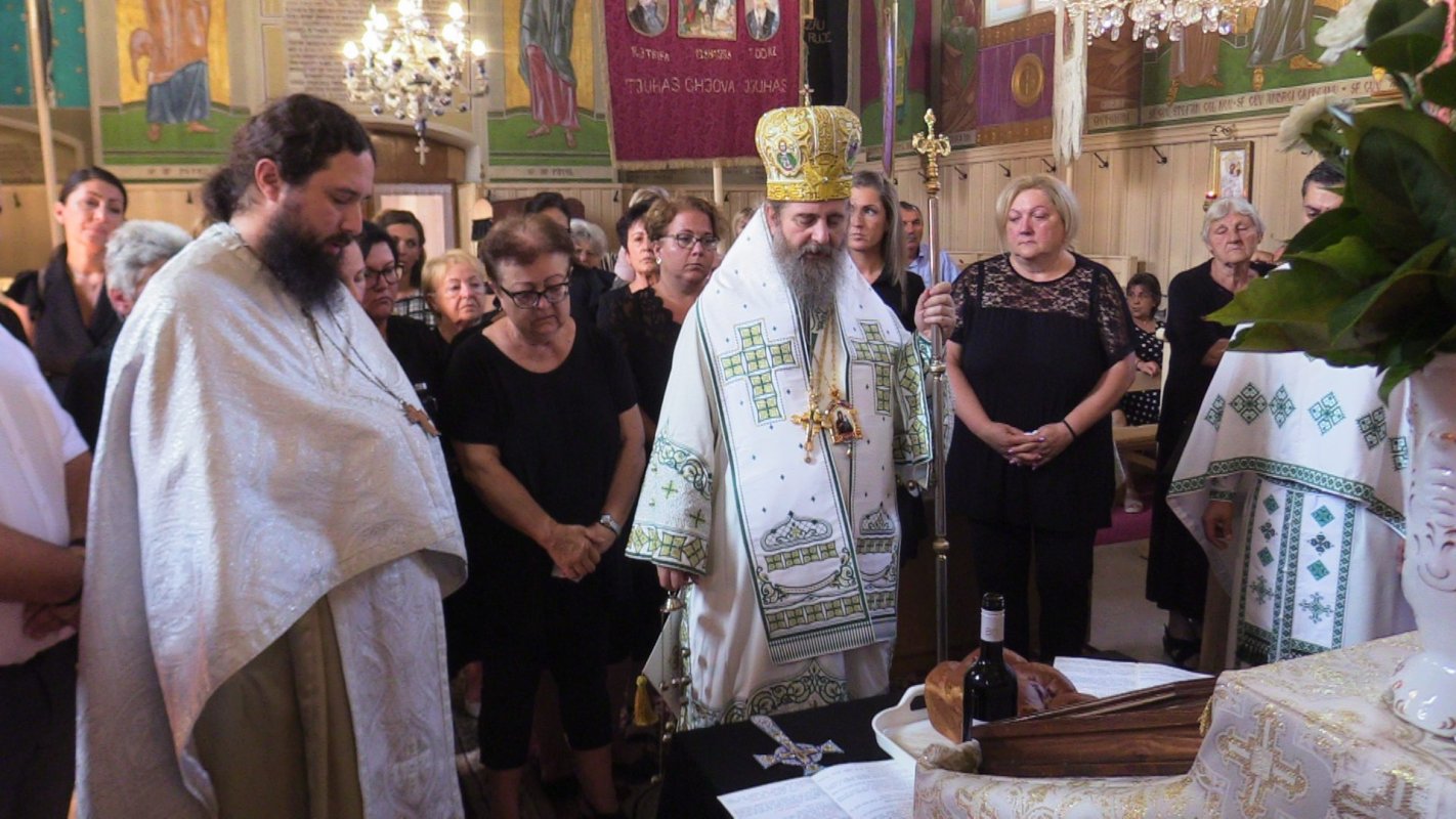 Slujire arhierească într-o localitate din Ungaria 305836