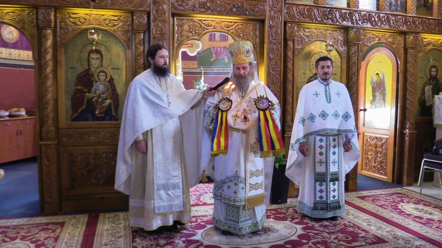 Slujire arhierească într-o localitate din Ungaria 305837