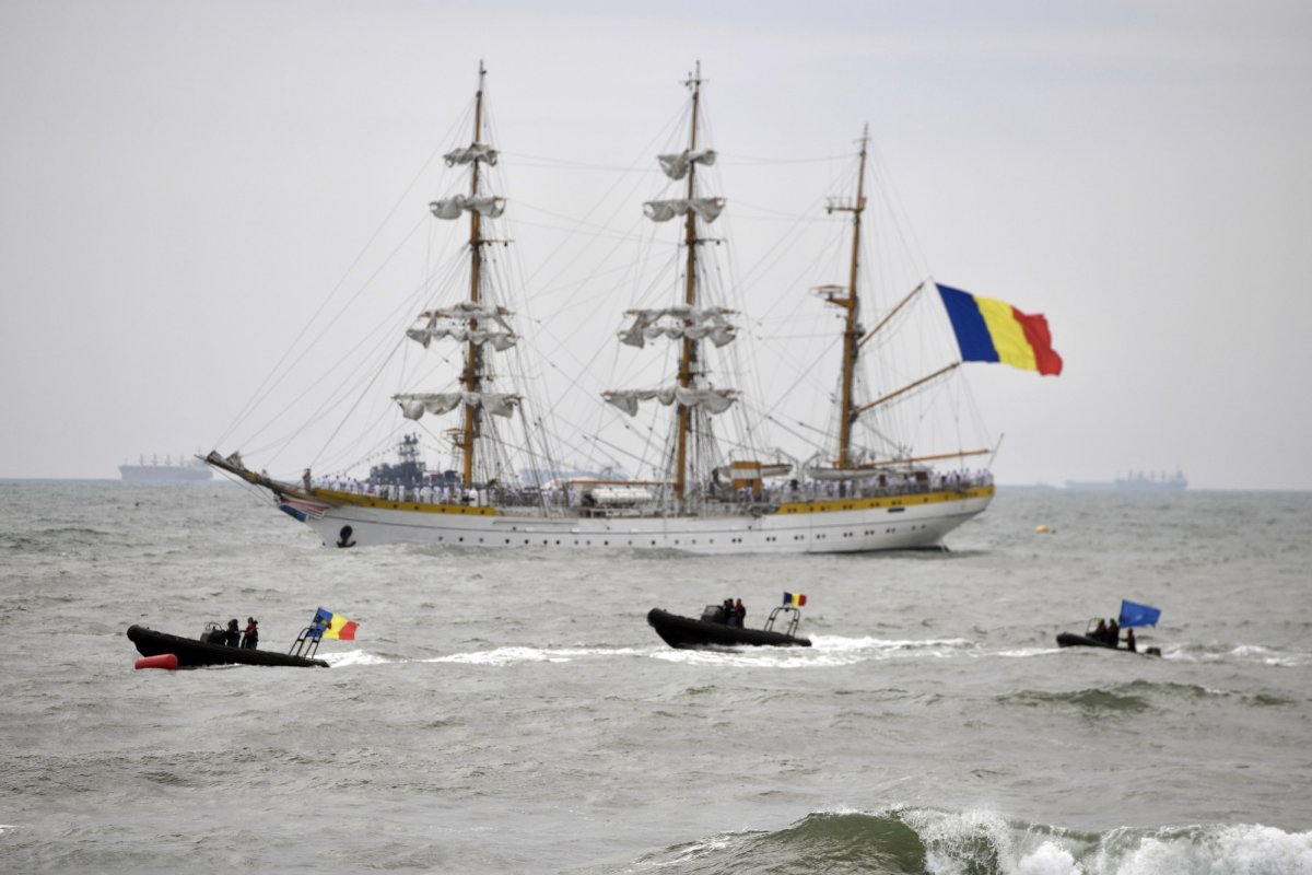 Manifestări prilejuite de Ziua Marinei Române 305851