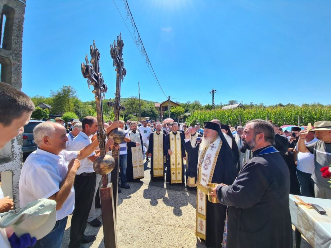 Pelerinajul „La Nicula colo‑n deal” 305870