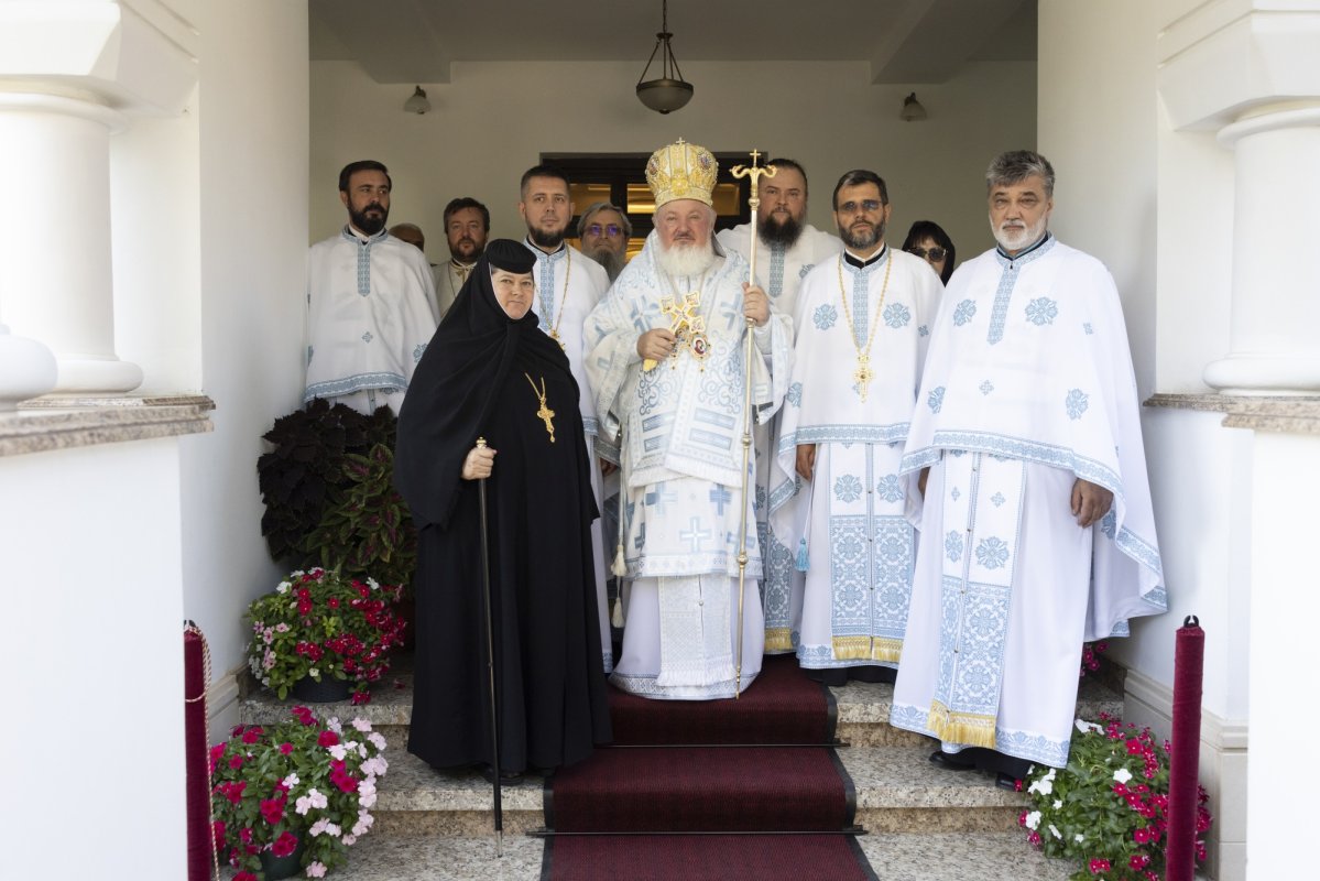 Zi de hram la Mănăstirea Ghighiu de lângă Ploiești 306004