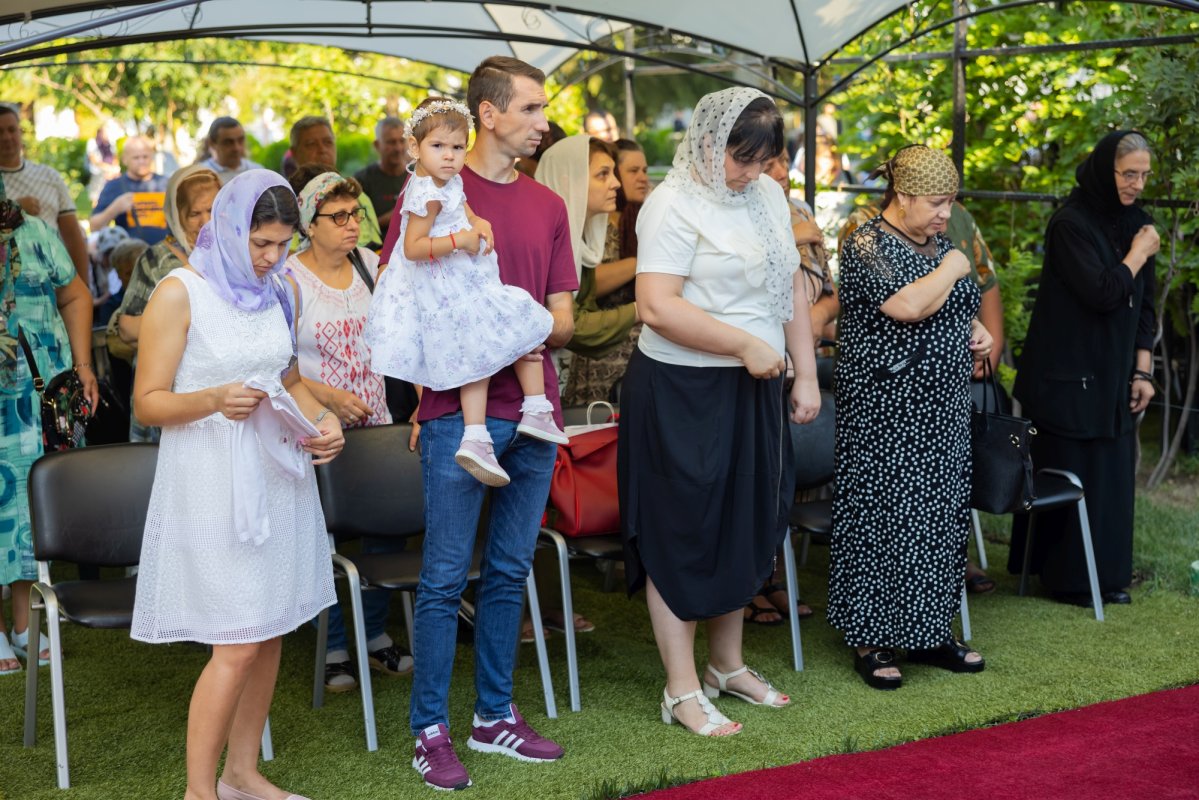 Zi de hram la Mănăstirea Ghighiu de lângă Ploiești 306011