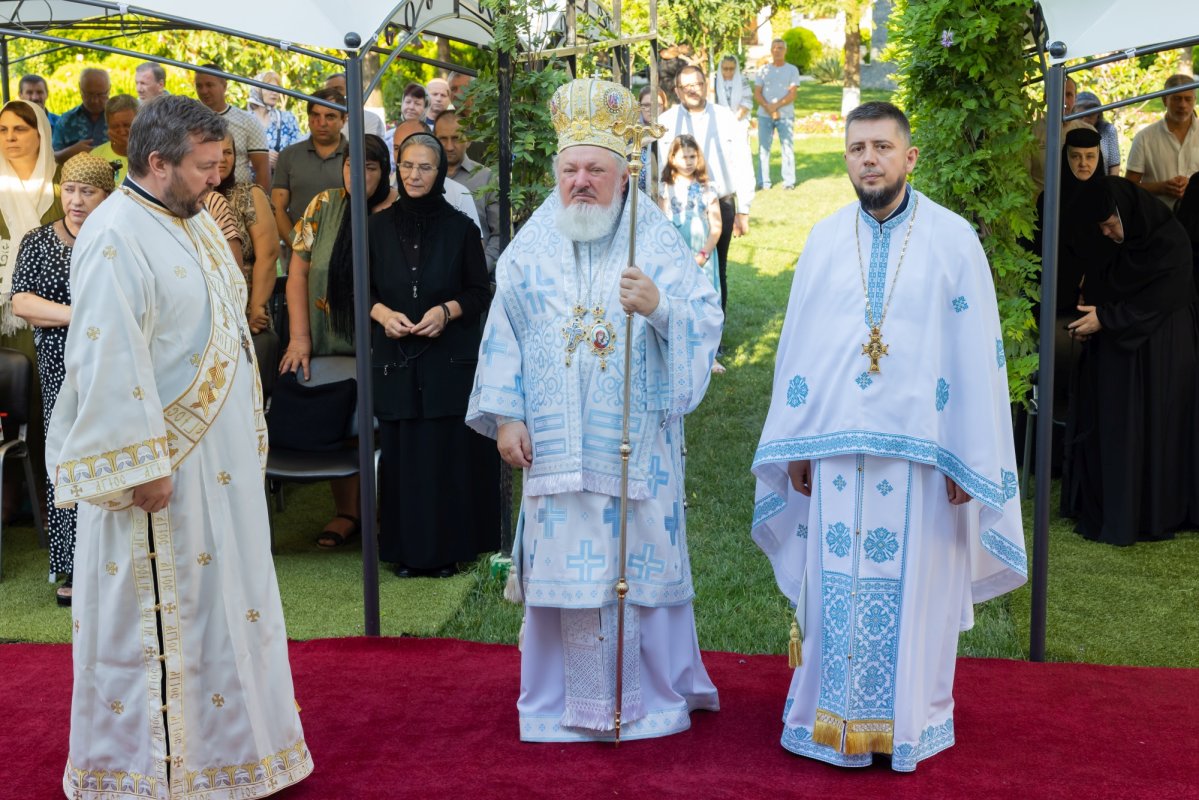 Zi de hram la Mănăstirea Ghighiu de lângă Ploiești 306014