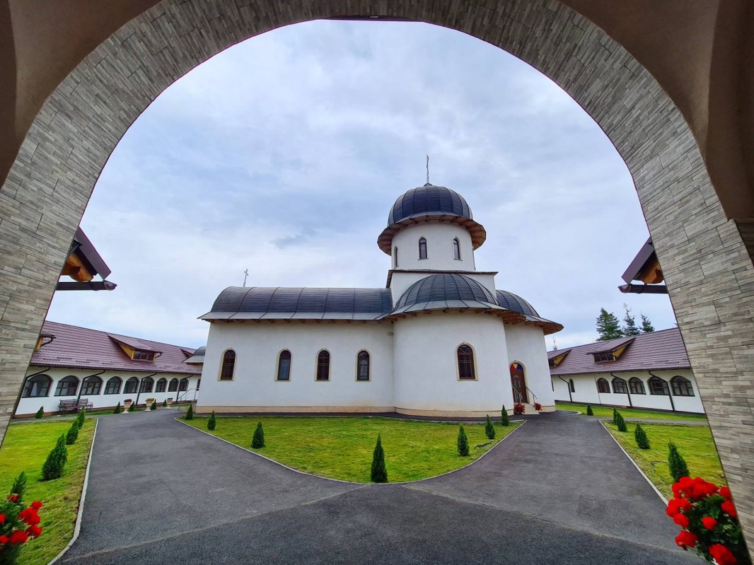 Hramul Mănăstirii „Crucea Iancului” de la Mărișel 306242