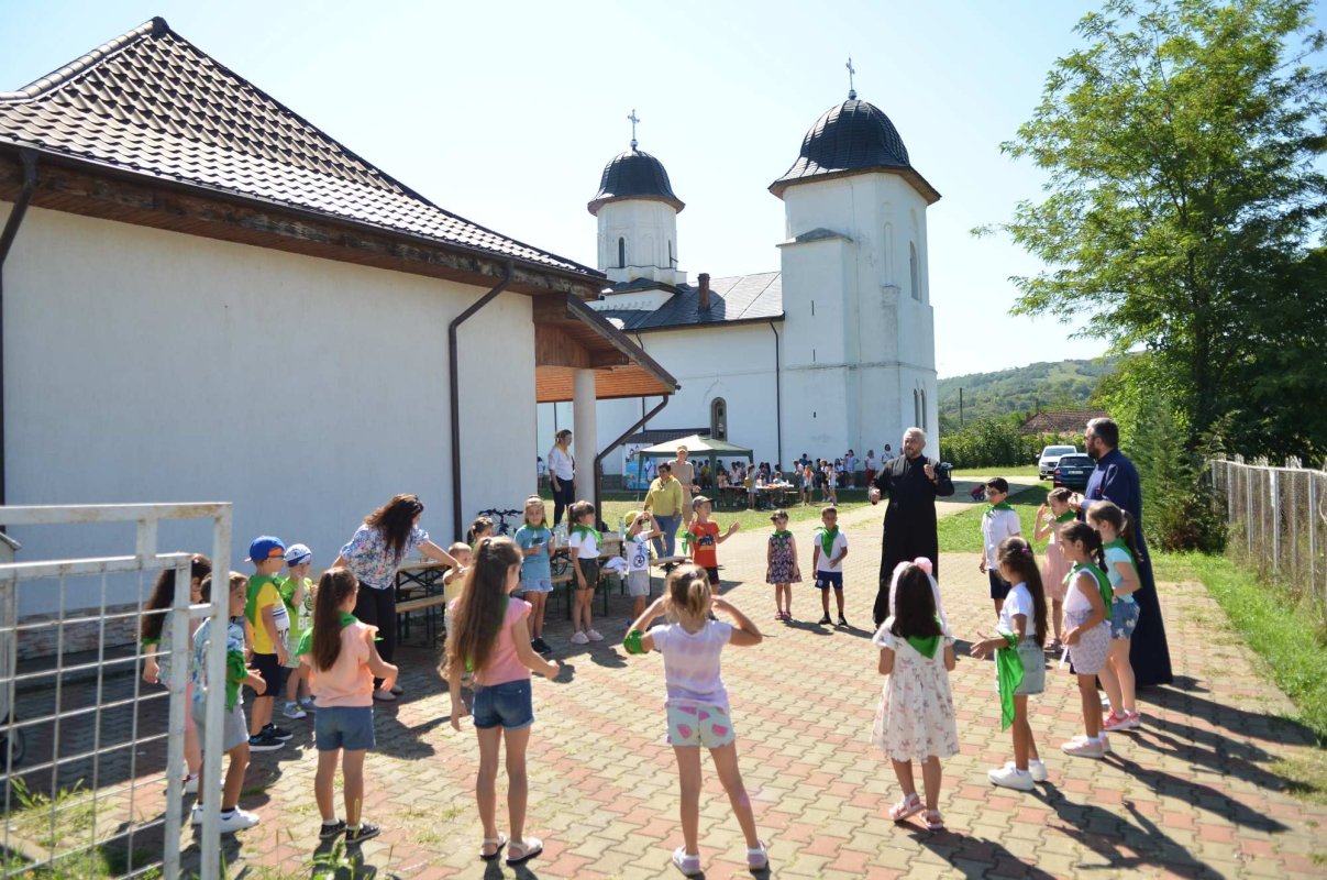 Școala de vară „Copilărie sub Acoperământul Maicii Domnului” 306261