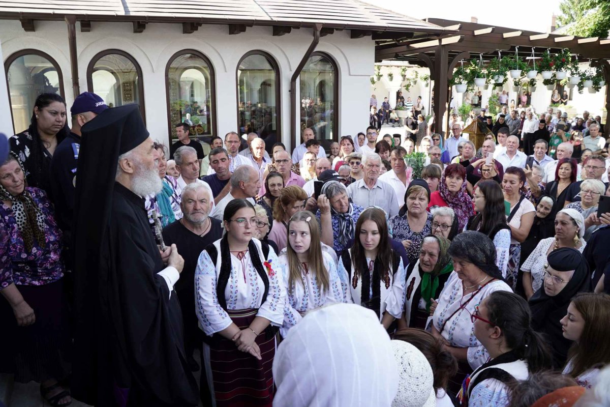 Zile de praznic și de comuniune în Eparhia Dunării de Jos 306277