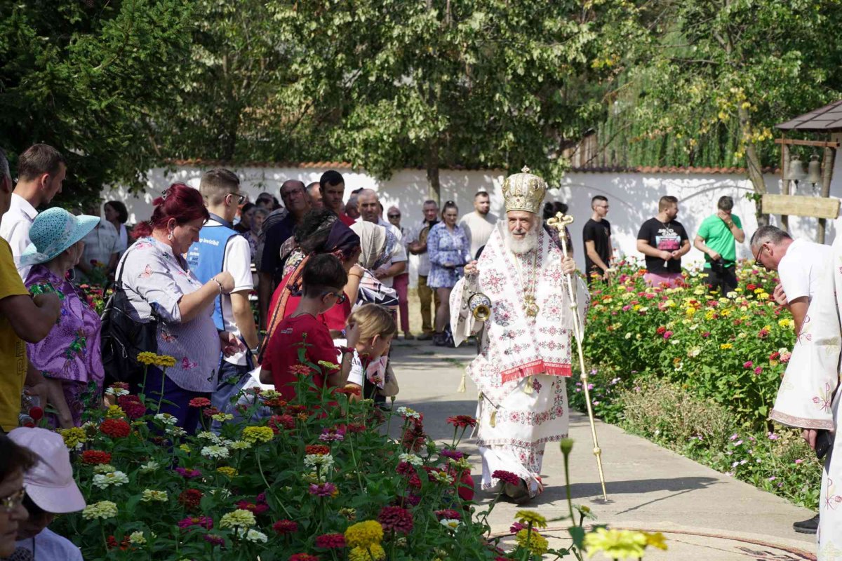 Zile de praznic și de comuniune în Eparhia Dunării de Jos 306278