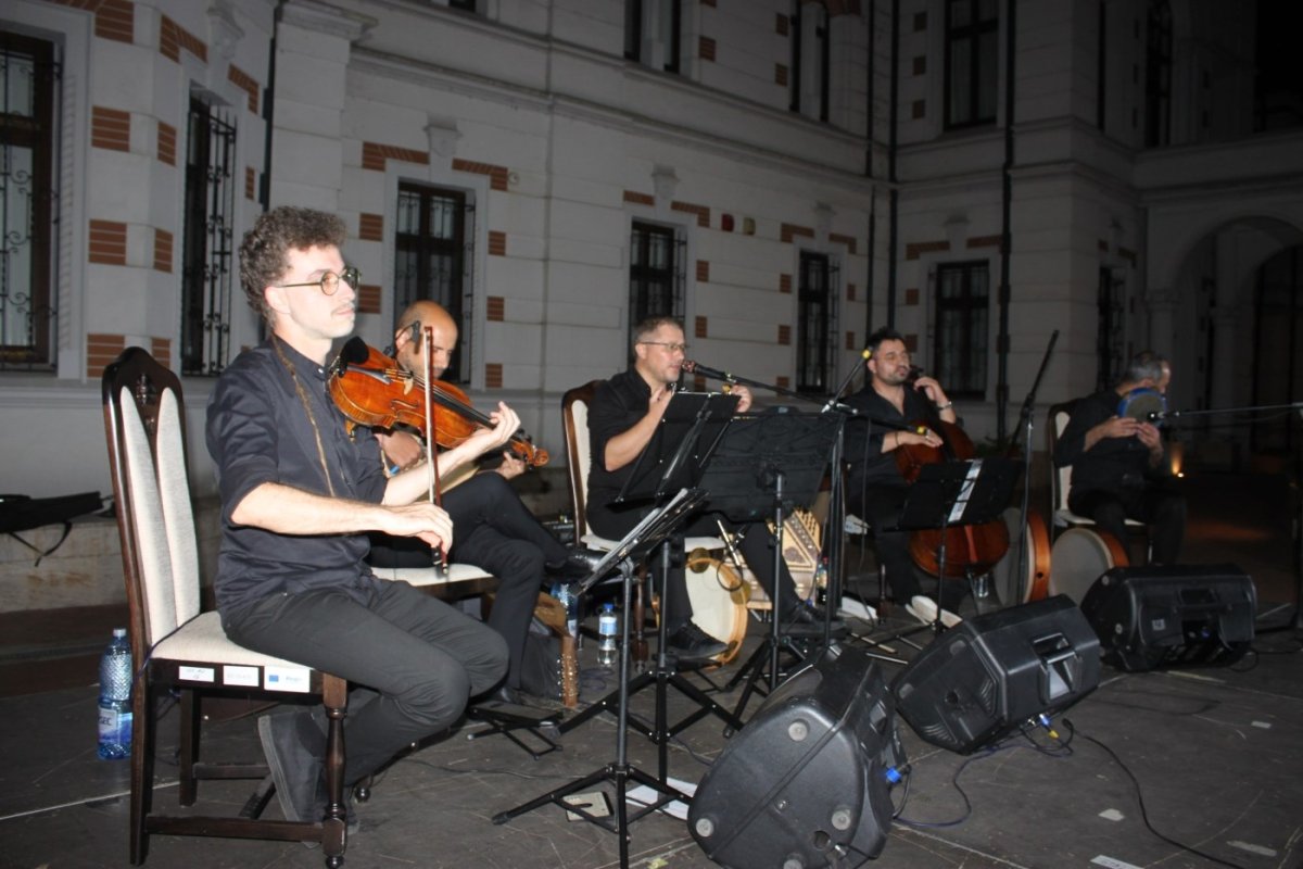 Evenimente cultural-artistice la Muzeul eparhial din Galaţi 306381