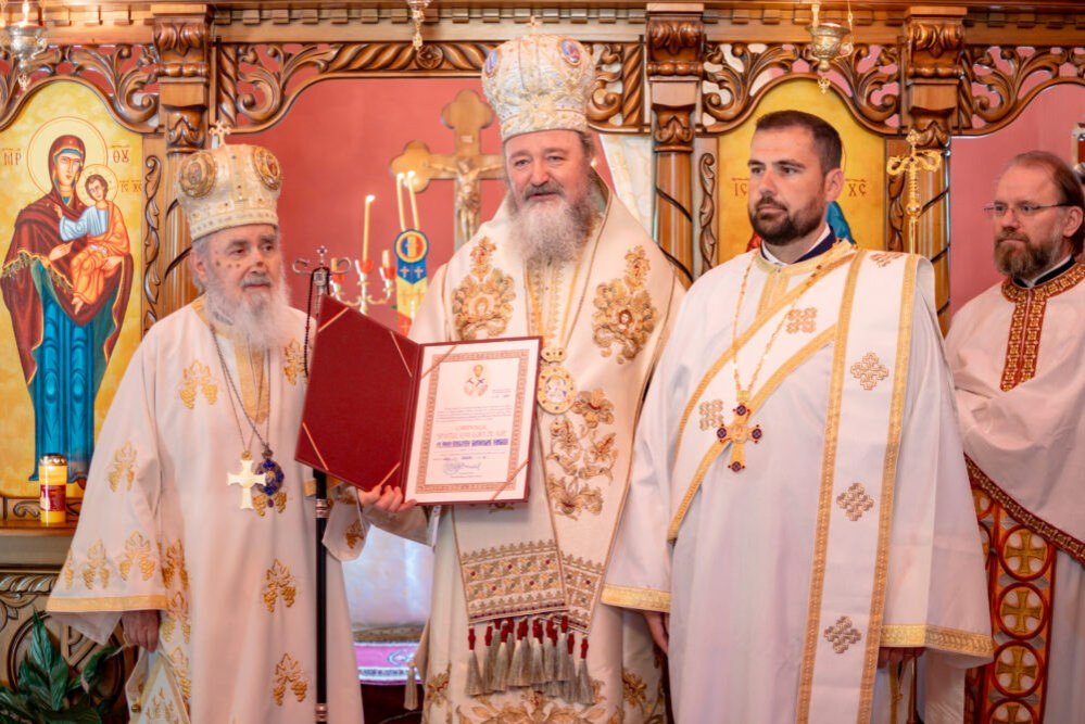 Tabără pentru tineri români din Serbia 306384