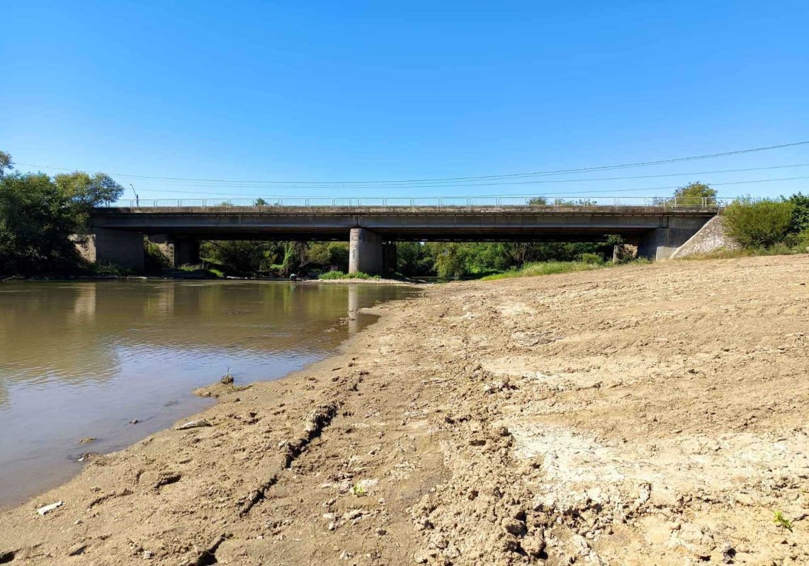 Rezerve suficiente de apă   306495