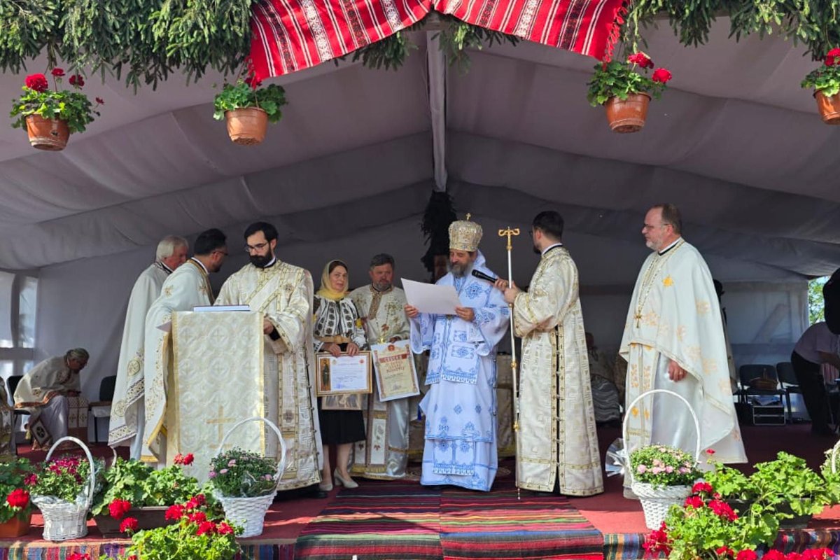 Sfințire de biserică în județul Iași 306502