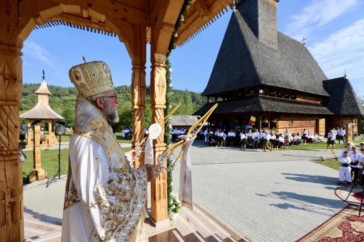 Sfințiri în Parohia Ieud Plopșor, Maramureş 306522