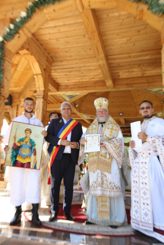 Sfințiri în Parohia Ieud Plopșor, Maramureş 306524