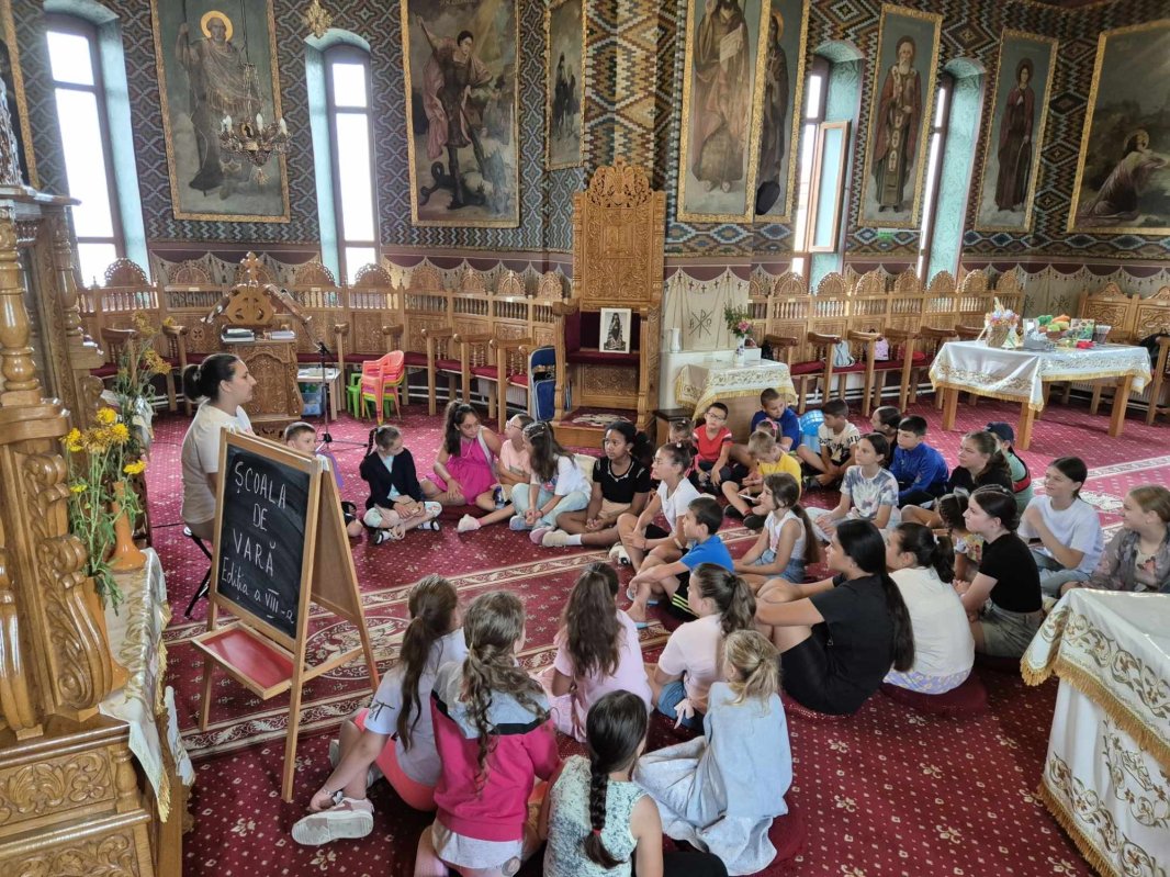 Activități de vară pentru copii organizate de parohii brăilene 306605