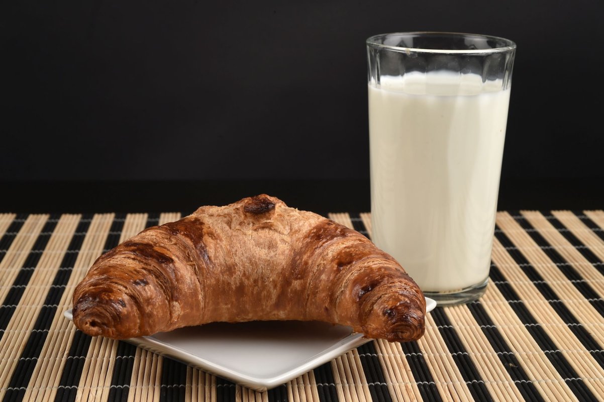 Fructe, lactate şi cornuri pentru preşcolari şi elevi 306636