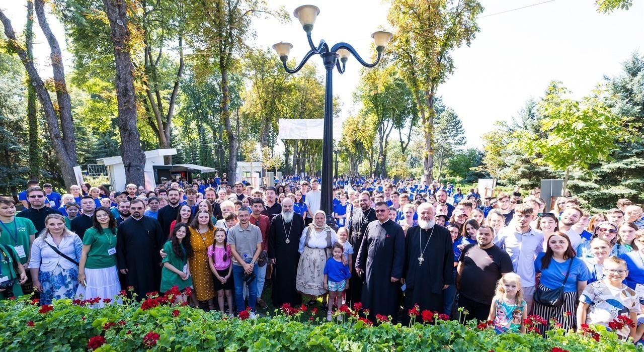 Sute de tineri au dezbătut diferența dintre virtual și real 306815