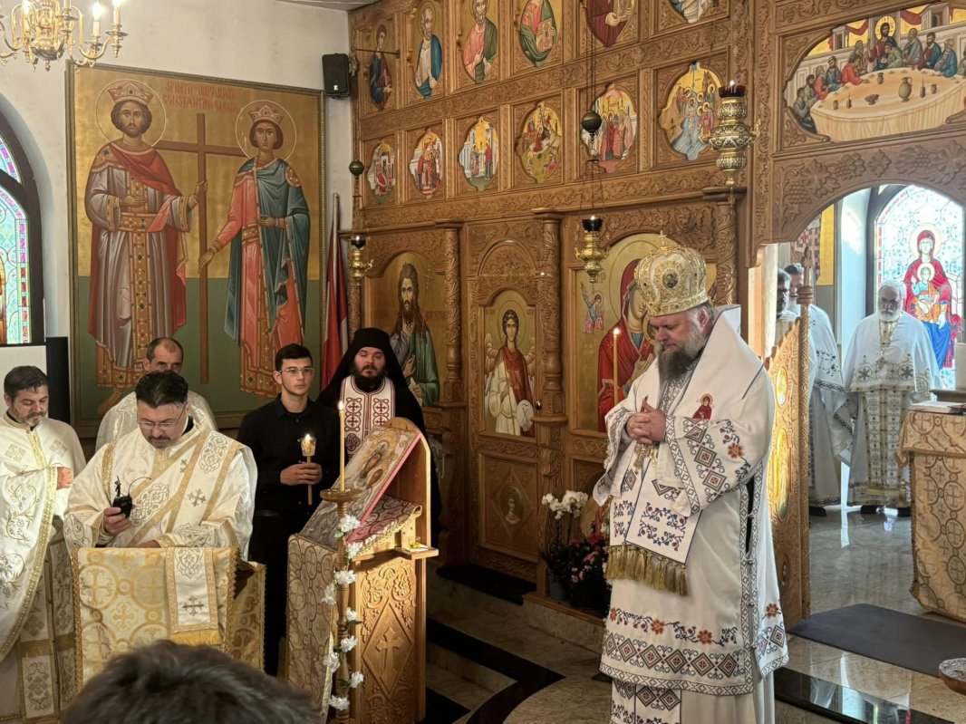 Conferință a clericilor români de pe continentul american 306945