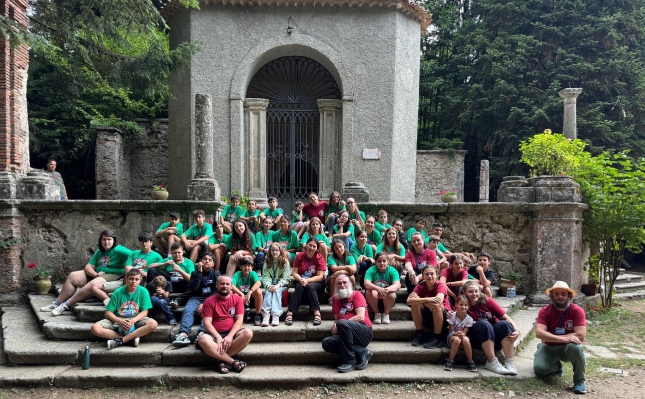 Tabără pentru tineri români din sudul Italiei 306935