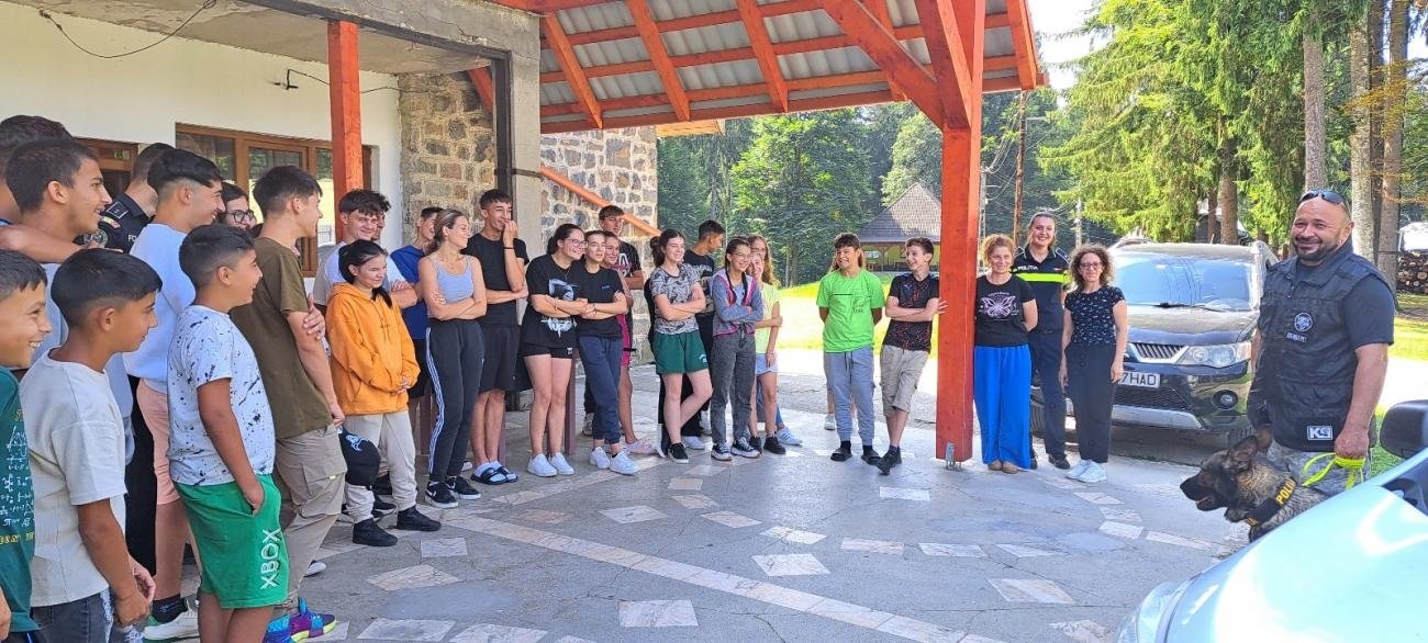 Activităţi cu tineri din Parohia Jabenița, Protopopiatul Reghin 307043