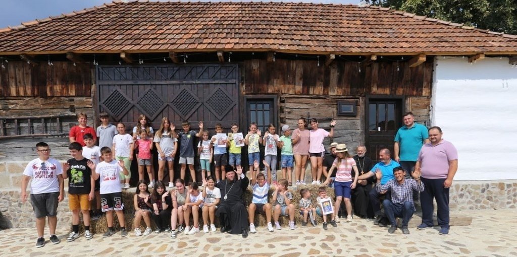 „Bucurie și prietenie” la Şişeşti, Maramureş 307039