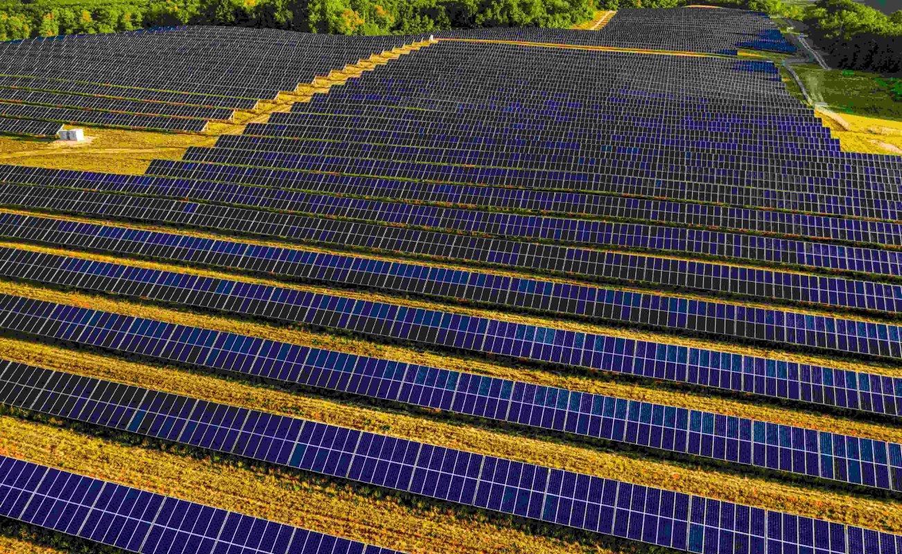 Proiect pentru cel mai mare parc fotovoltaic din lume 306968