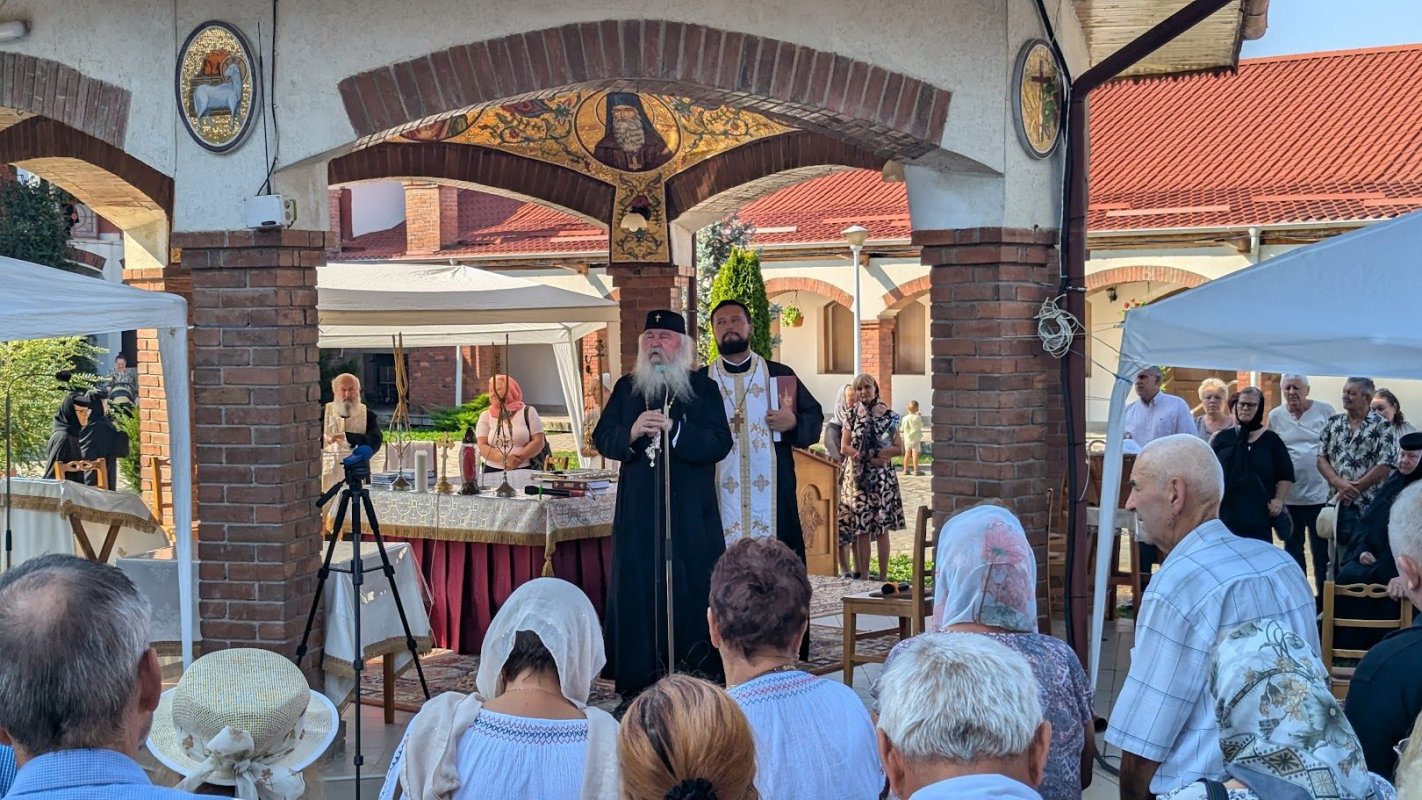 Hramul mănăstirii bănățene Timișeni 307169