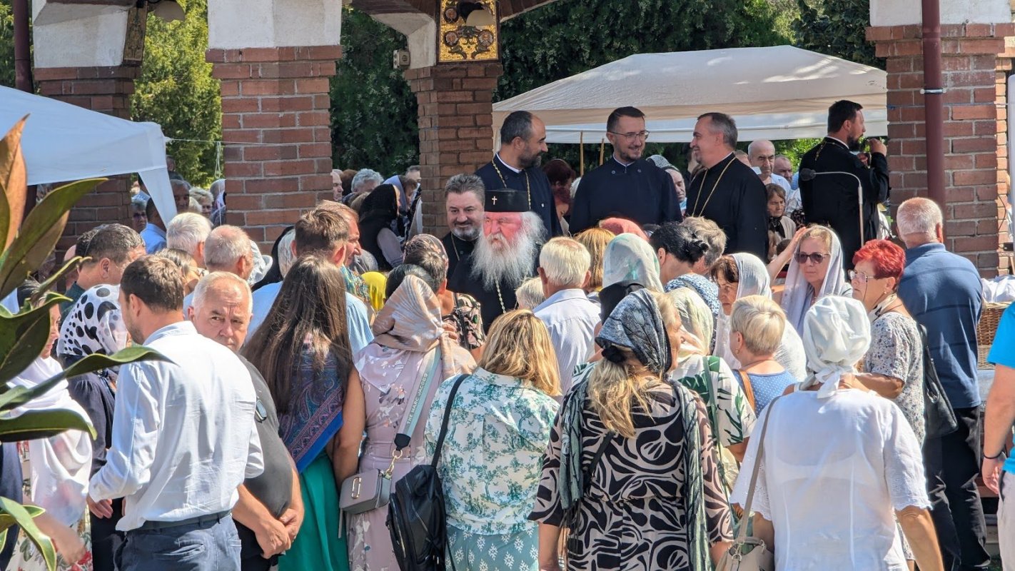 Hramul mănăstirii bănățene Timișeni 307170