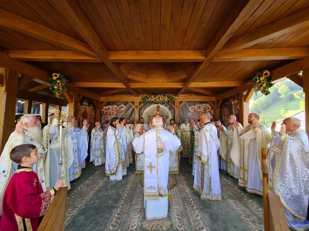 Mănăstirea Cormaia și-a sărbătorit ocrotitorul 307159