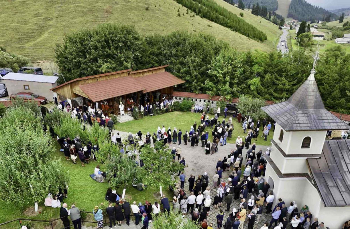 Sobor de ierarhi la sărbătoarea Mănăstirii Făgeţel 307155