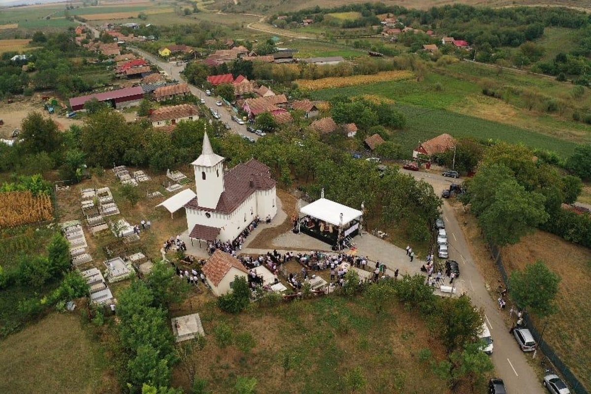 Resfințirea bisericii din Parohia Petrilaca, Protopopiatul Luduș 307376