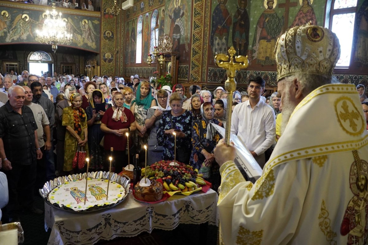 Sfântul Dionisie Exiguul cinstit în biserica sa din Galați 307424