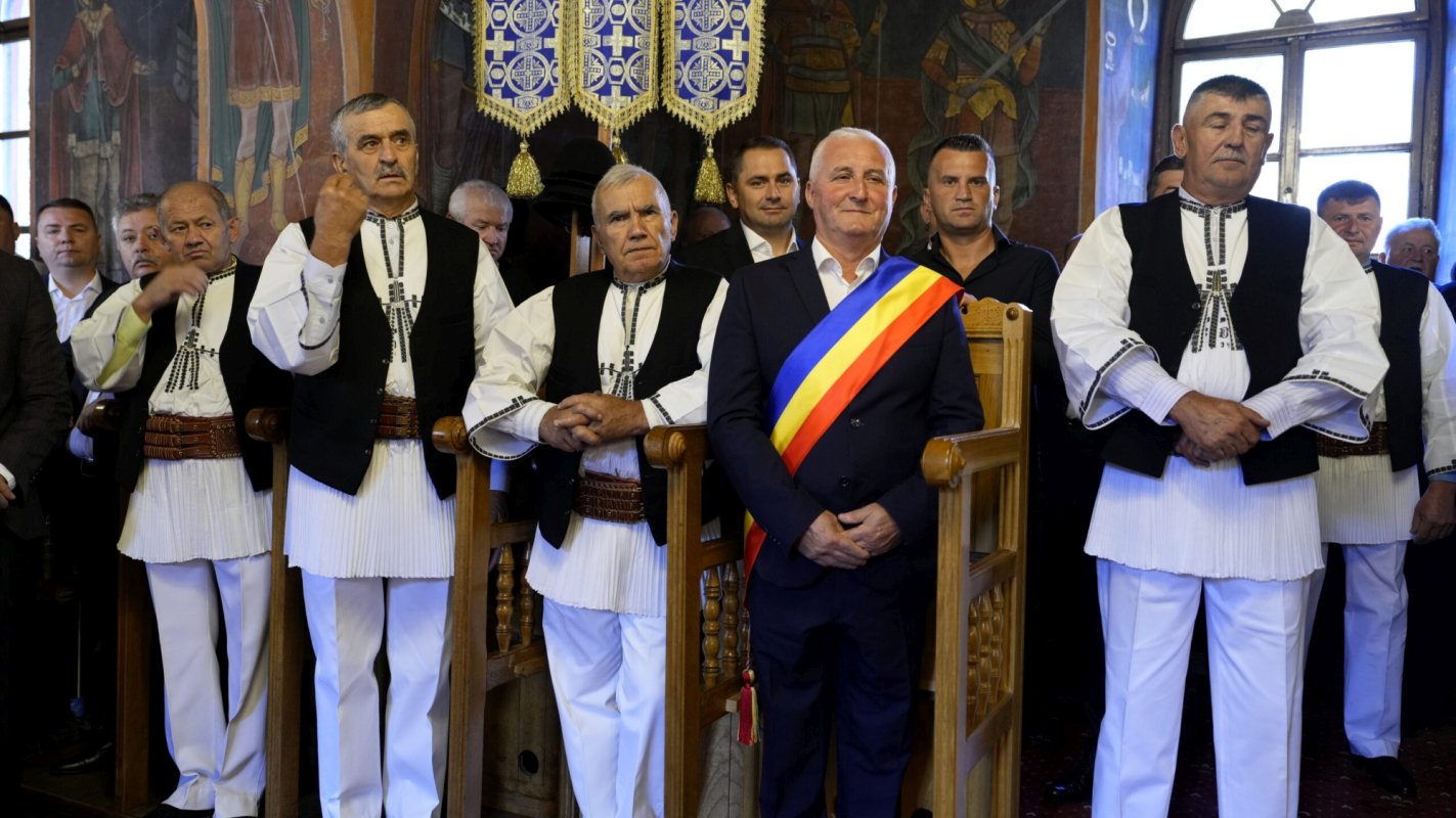 Pictura exterioară a bisericii din Tilișca, Sibiu, a fost sfințită 307497