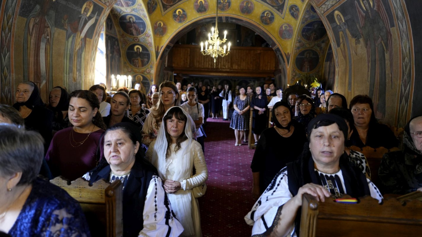 Pictura exterioară a bisericii din Tilișca, Sibiu, a fost sfințită 307498