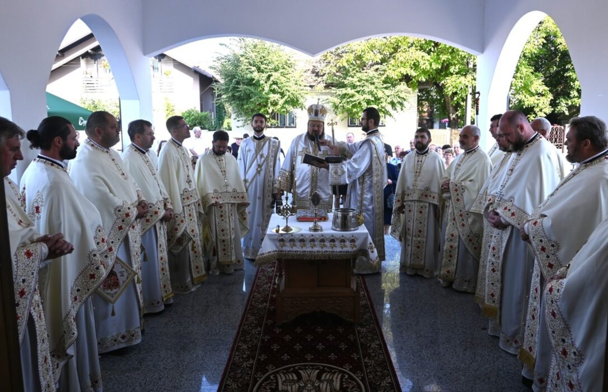 Resfințirea bisericii din Parohia Surduc, Episcopia Sălajului 307491