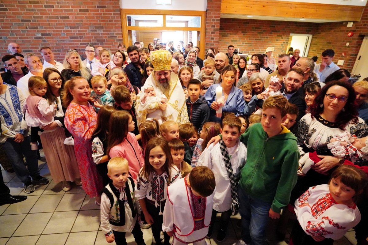 Slujiri arhierești în Regatele Suediei și Norvegiei 307513