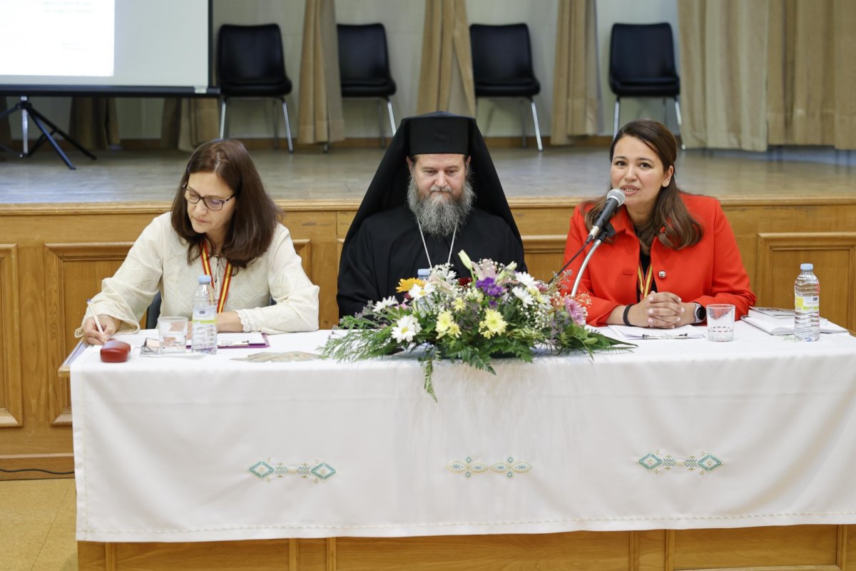 A treia întâlnire internațională a Grupului de preotese „Sfânta Nona” 307623