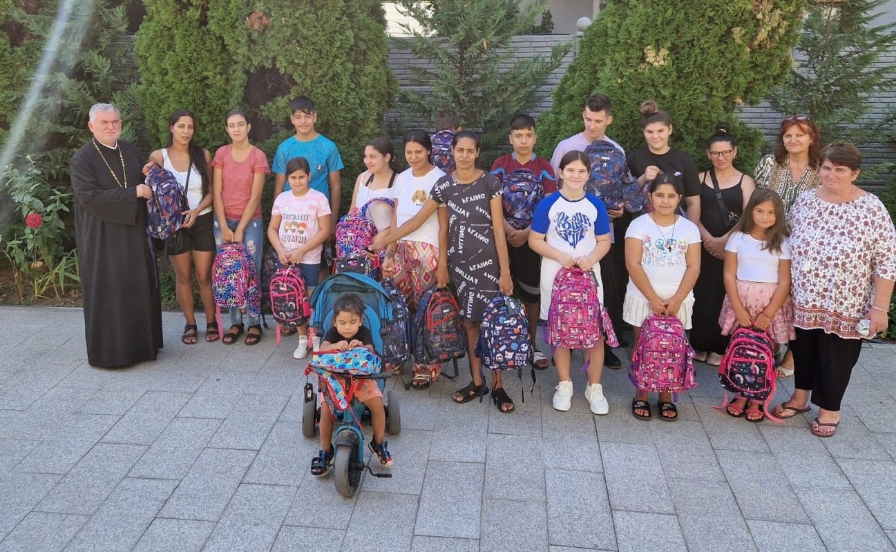 Ghiozdane complet echipate pentru elevi din sectorul 5 307818