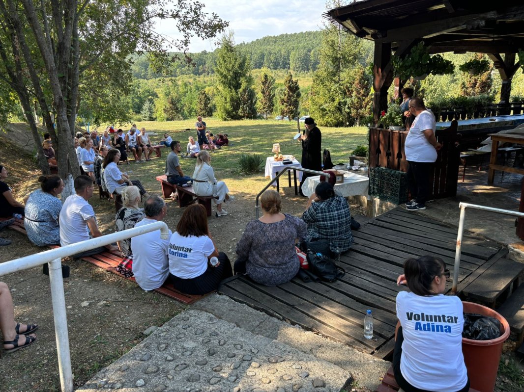 Tabăra ortodoxă a bucuriei pentru adulți 307821