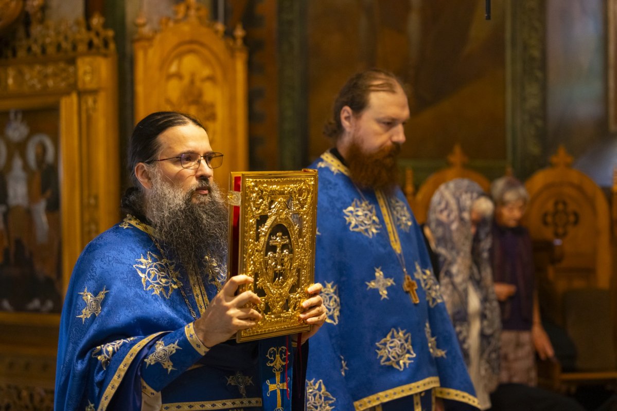 Părintele Sofian Boghiu a fost pomenit la Mănăstirea Antim 307926